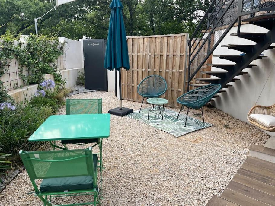 Bulle De Detente Avec Jacuzzi Saint-Martin-de-Londres Ngoại thất bức ảnh